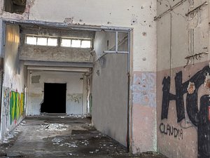 Industrial corridor 16K