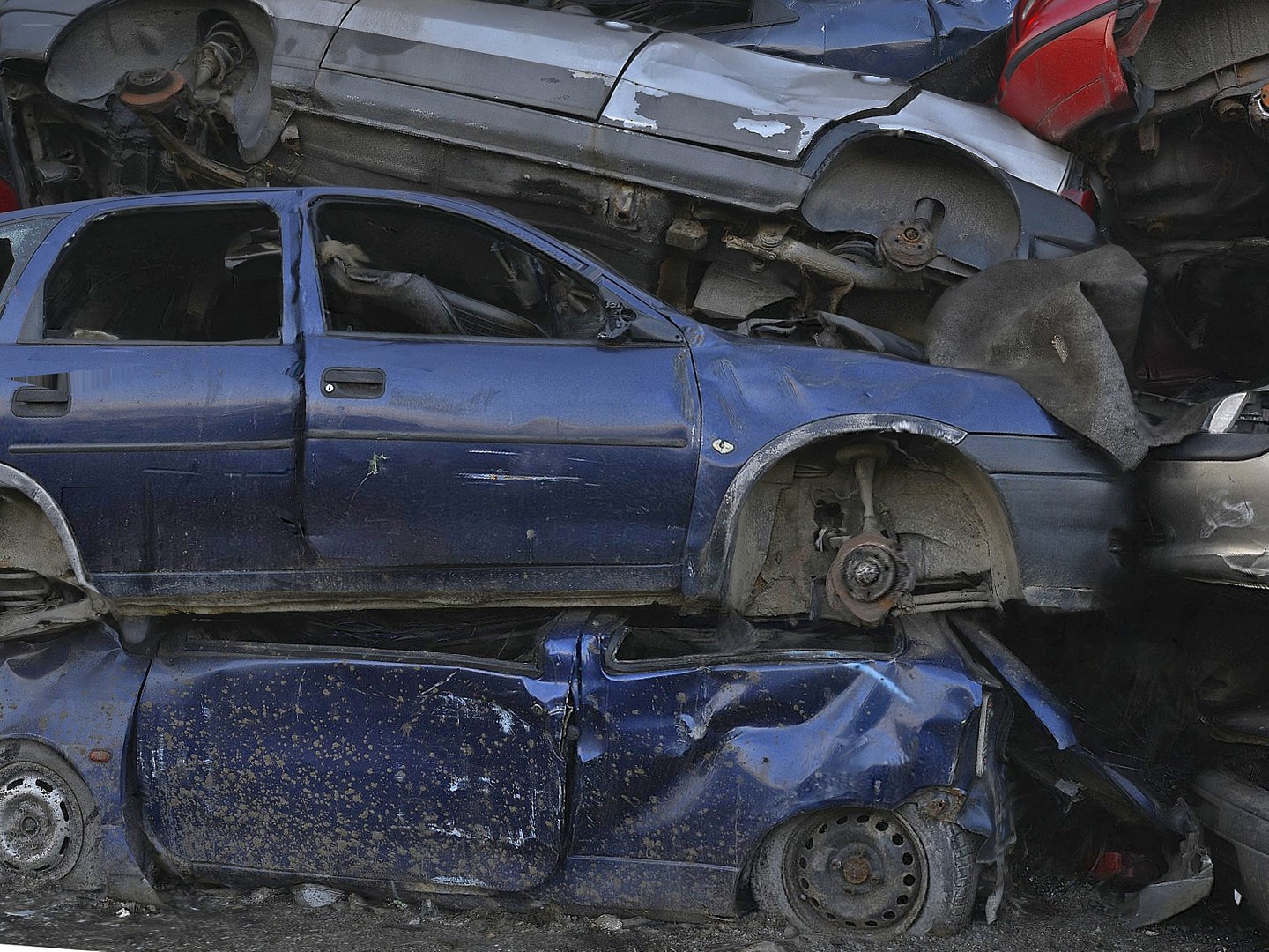vehicle graveyard - car 3D https://p.turbosquid.com/ts-thumb/0b/LbgbXY/mrLtVute/8987090/jpg/1553553855/1920x1080/fit_q87/927ac011ce7c7dd78bcbc87eca9043b854fb9afd/8987090.jpg