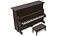 Piano droit occidental
