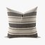 Cojín decorativo con estampado de rayas de saco de grano