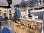 Salon de coiffure de style loft industriel