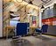 Salon de coiffure de style loft industriel