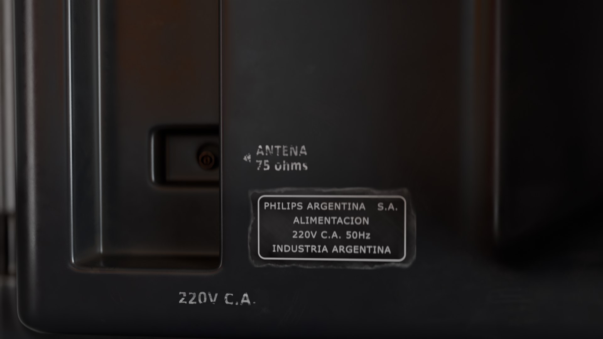 3D Old TV philips 80s made in Argentina https://p.turbosquid.com/ts-thumb/9s/np0r3b/kn/industriaargentina/png/1740038083/1920x1080/fit_q87/c90f113f2f5de05f548f4ba08d1b103be803c384/industriaargentina.jpg