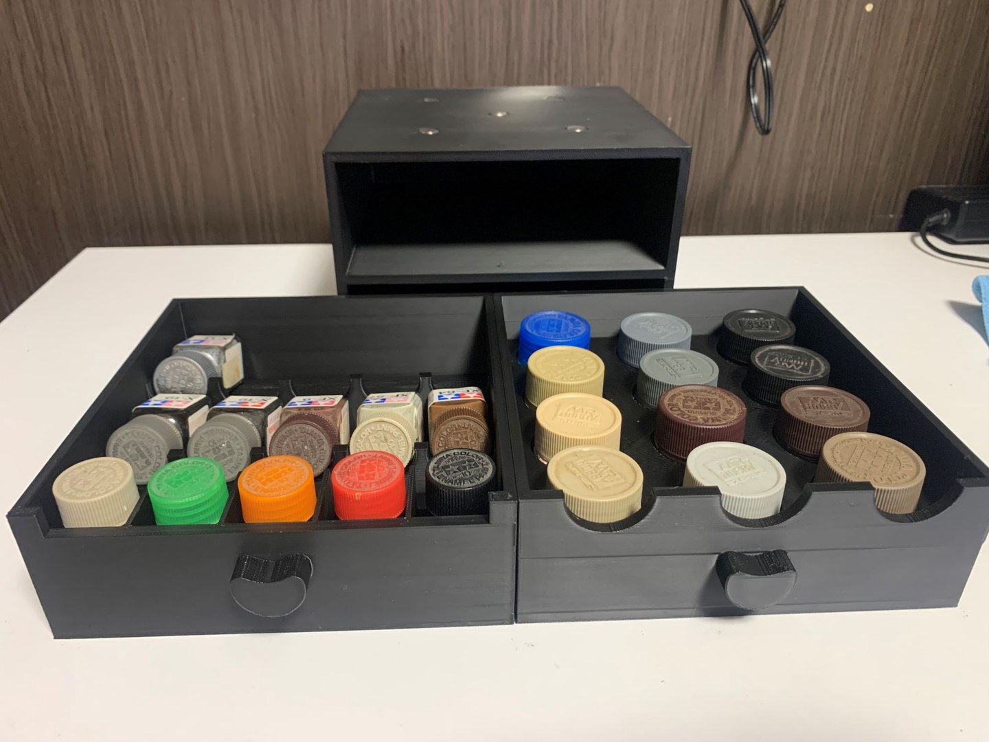 3D Paint stands for model making https://p.turbosquid.com/ts-thumb/B9/d4jCuH/nW/img_1423/jpg/1752973836/1920x1080/fit_q87/8e1ab0ccc782ef90ab41237bdf9875ca264430d5/img_1423.jpg