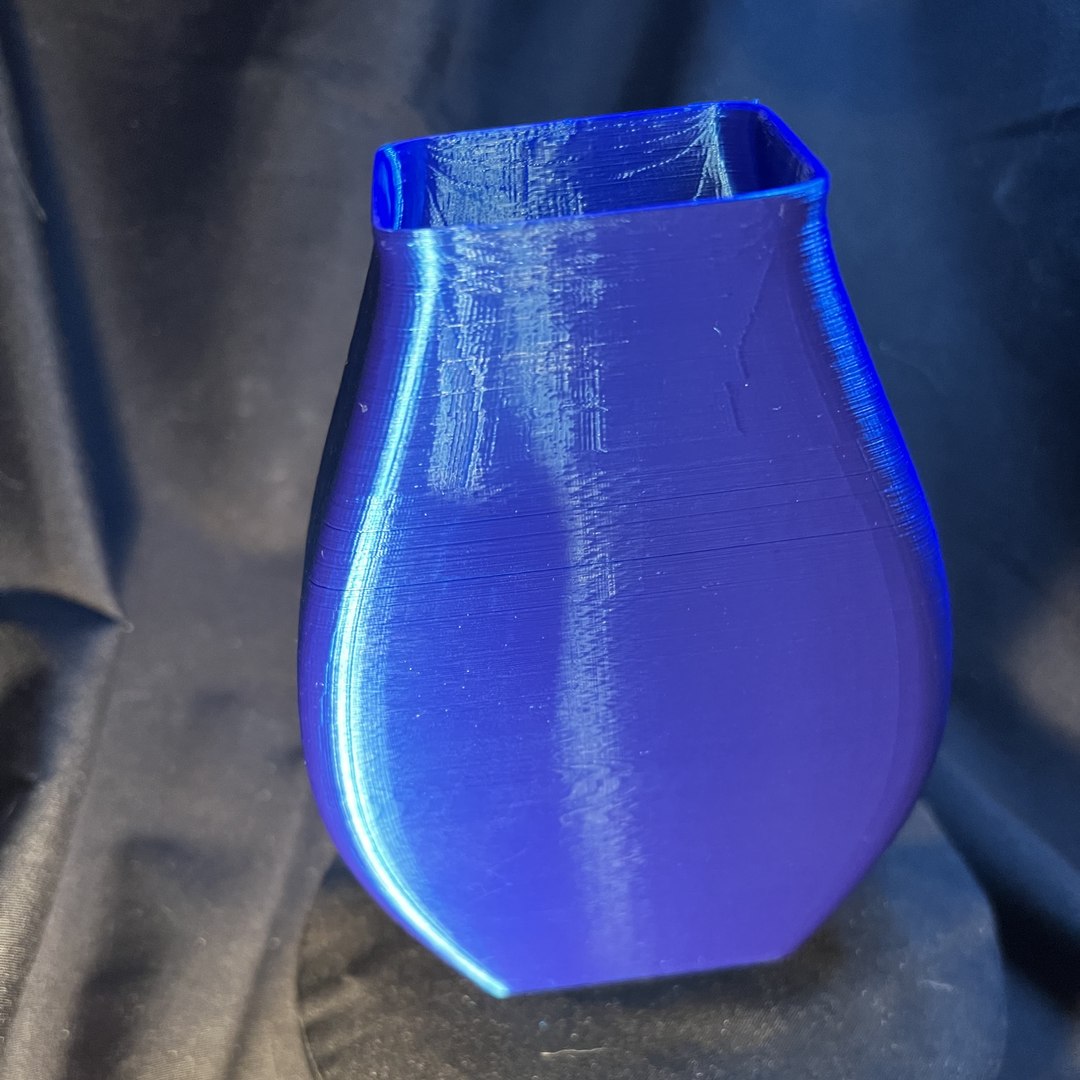 3D Tear Drop Bloom Vase https://p.turbosquid.com/ts-thumb/BM/rWS3kt/Ta/img_4650/jpg/1750866207/1920x1080/fit_q87/0917d11f546a7d0298837e97995cf88e67555932/img_4650.jpg