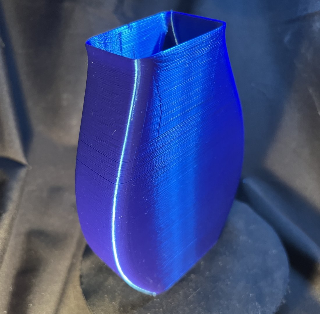 3D Tear Drop Bloom Vase https://p.turbosquid.com/ts-thumb/BM/rWS3kt/XV/img_4649/jpg/1750866206/1920x1080/fit_q87/479b91f585d8b88cc526ba06bb32587be006e2ea/img_4649.jpg