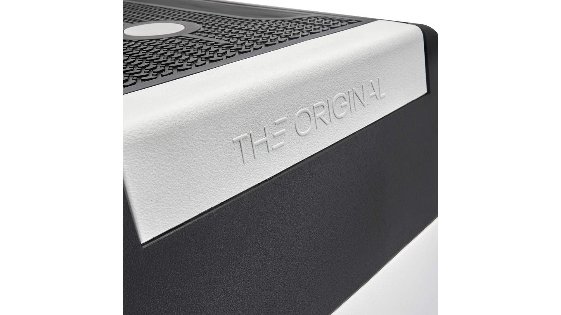 Reebok Professional Aerobic Step model https://p.turbosquid.com/ts-thumb/Cm/xqUHcM/e0/a2/png/1743841038/1920x1080/fit_q87/7ceeec15b8d9717acdaeec4063bca7c5593548e4/a2.jpg