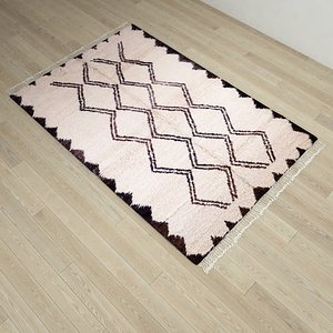 Moroccan berber rug 2