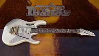 Steve Vai Ibanez Jem7VWH v2