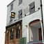 English Village Brick House 2 Londra