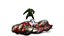 Hulk donne un coup de pied à IronMan