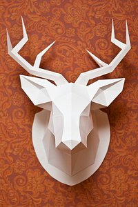 Low-poly deer head