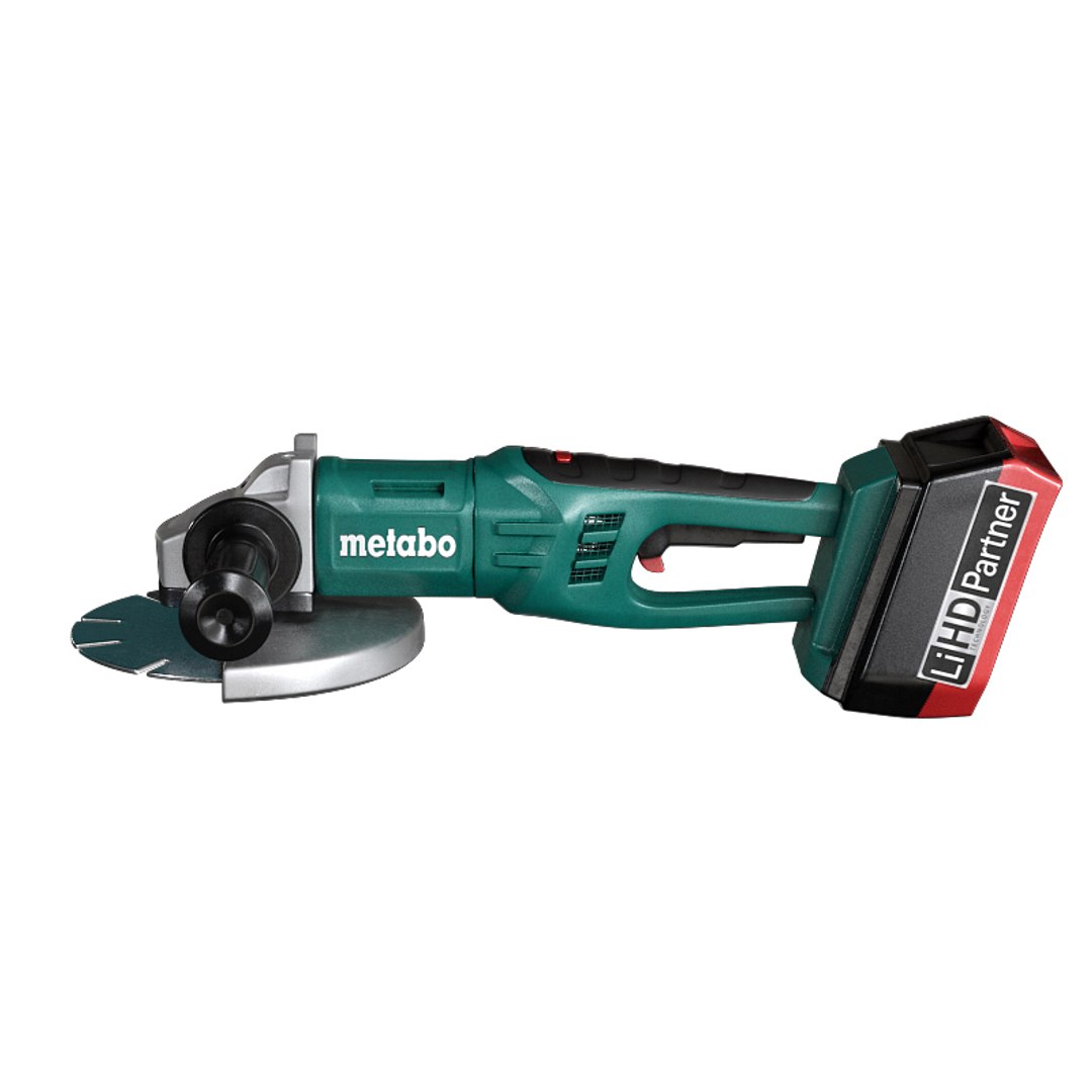 garage tools 3D https://p.turbosquid.com/ts-thumb/Ew/yvDY5A/DVa9JhFm/800_26/jpg/1582308709/1920x1080/fit_q87/bf135ae660043be5b67284566744fdc13c0982bd/800_26.jpg