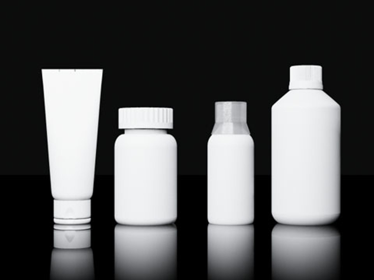3d model plastic bottles https://p.turbosquid.com/ts-thumb/F0/9UjWrx/PSBR5GfT/envase1/jpg/1279566607/1920x1080/fit_q87/2cab03ae241ab24baa6da89d3f0909a0f7beadb5/envase1.jpg