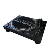 Technics SL-1200 MK7 Turntable
