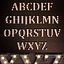 Sinal de metal iluminado. Conjunto 13. Alfabeto