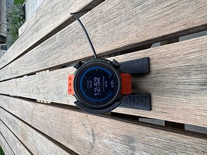 3D Suunto vertical Solar holder with charger