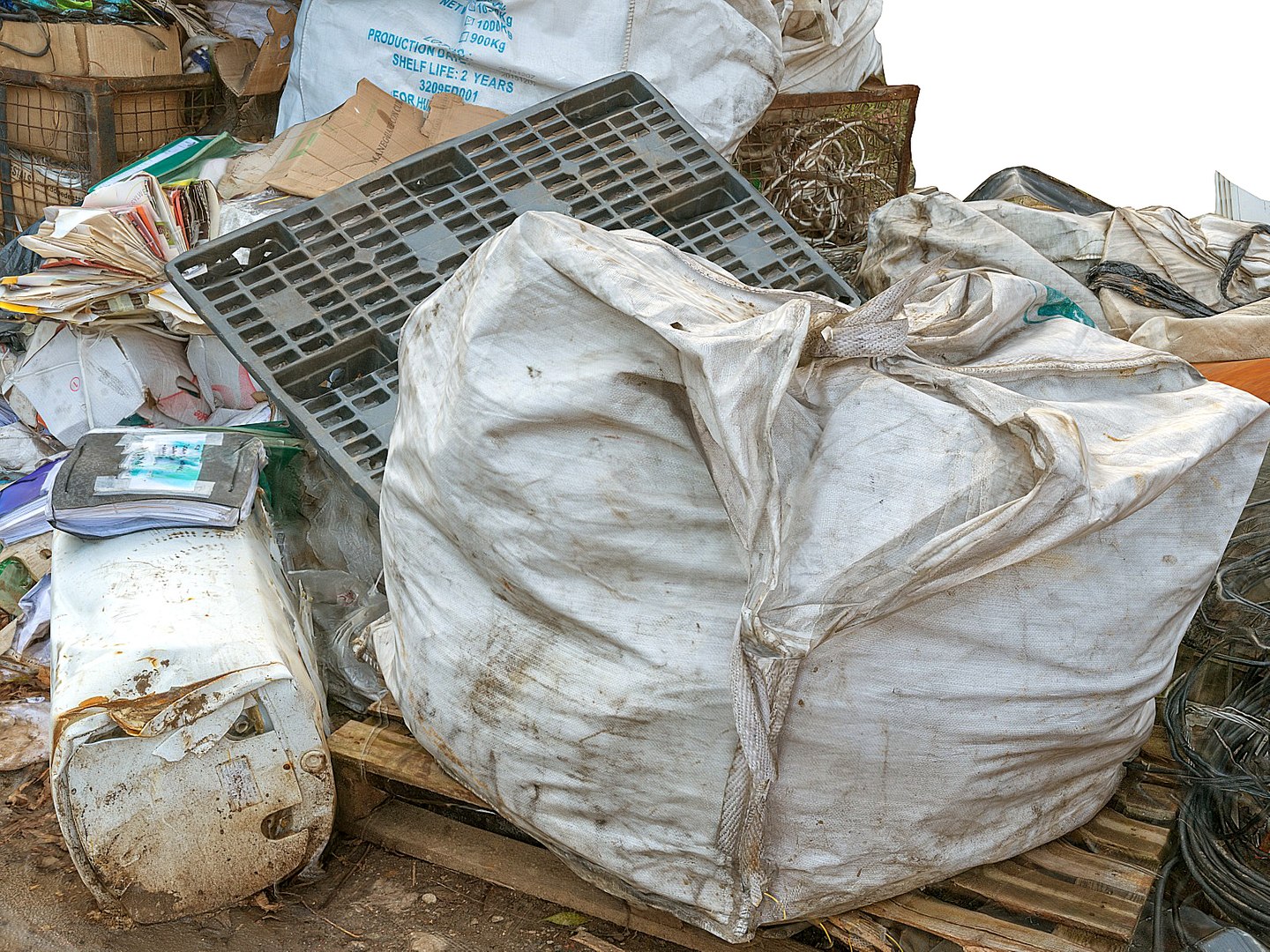 garbage industrial 3D model https://p.turbosquid.com/ts-thumb/JT/zwPANf/m0V2aGa5/z/jpg/1510239146/1920x1080/fit_q87/ad47578b0626a69856b08dd851bfca19ed9bf84a/z.jpg