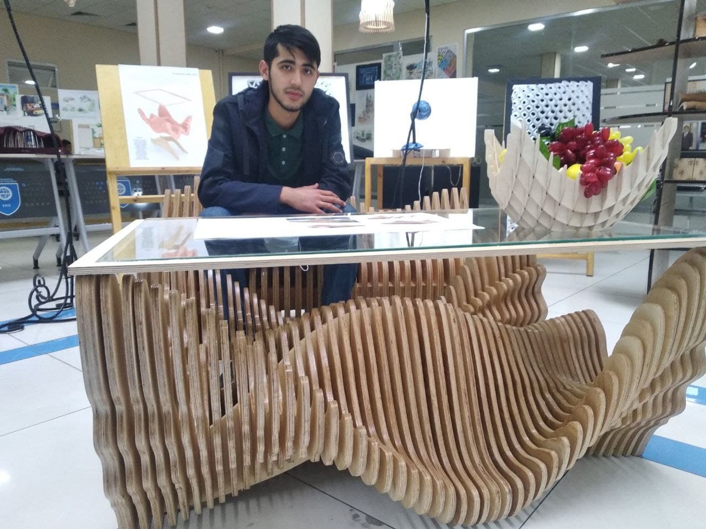 3D parametric coffe table https://p.turbosquid.com/ts-thumb/K1/YlFuHw/x5/8/jpg/1613137219/1920x1080/fit_q87/27a8ae05d063b20e851ecc15859ab81542e9f34b/8.jpg