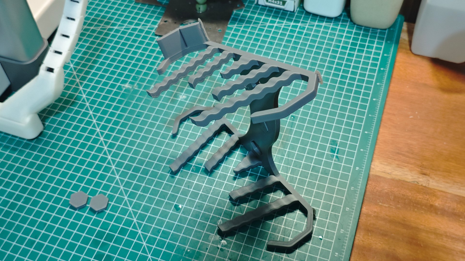 Wall Mount Shoe Display V3 3D https://p.turbosquid.com/ts-thumb/KE/Qf9ymn/2f/productshots2/jpg/1756826576/1920x1080/fit_q87/779c4fa606c6ee8432aa933fec0a993b58e9b60d/productshots2.jpg
