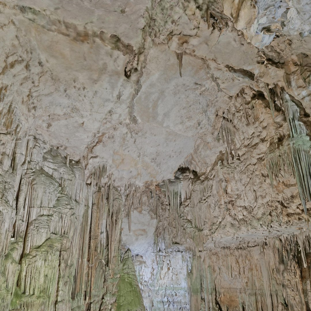 3D Neptune Cave https://p.turbosquid.com/ts-thumb/Kd/7GycIW/9M/66756754/jpg/1647991483/1920x1080/fit_q87/3131397170005a0af08e9d6e0e1ec4f00eb1eba3/66756754.jpg