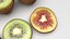 Kiwi con piel