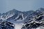 Vallée des montagnes enneigées