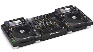 modèle 3D de Pioneer DJ Set 3 DJM0750 MK2 et CDJ 3000 Nexus - TurboSquid  1870539