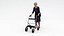 Sedia da passeggio per donna anziana e deambulatore