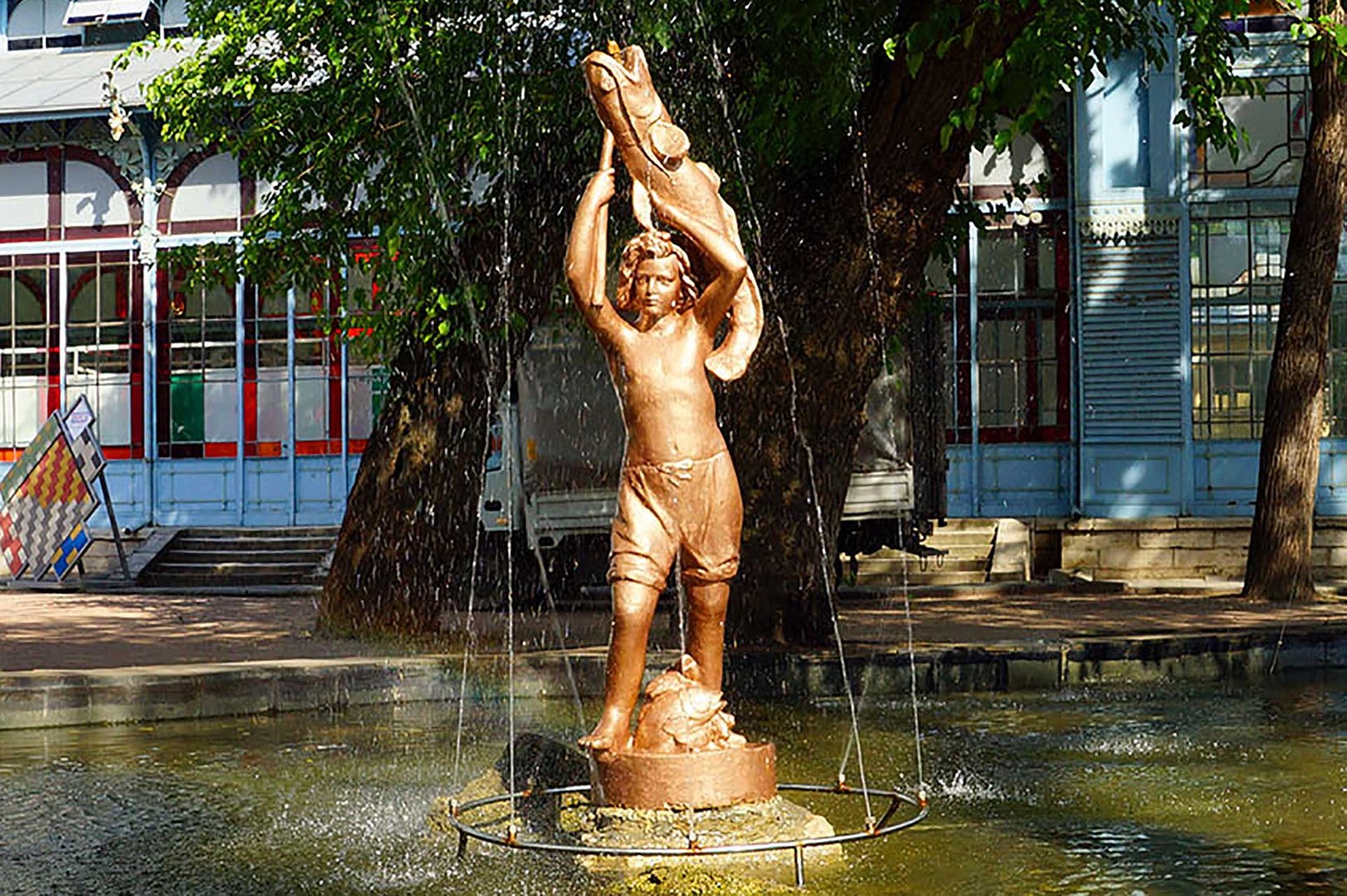 statue sculpture 3D model https://p.turbosquid.com/ts-thumb/O8/tG74pX/5VSFciTv/real/jpg/1524347725/1920x1080/fit_q87/0c47455fac28f424266f881100a4d2f1f5f04b2e/real.jpg