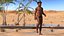 Homo Erectus armato di pelliccia