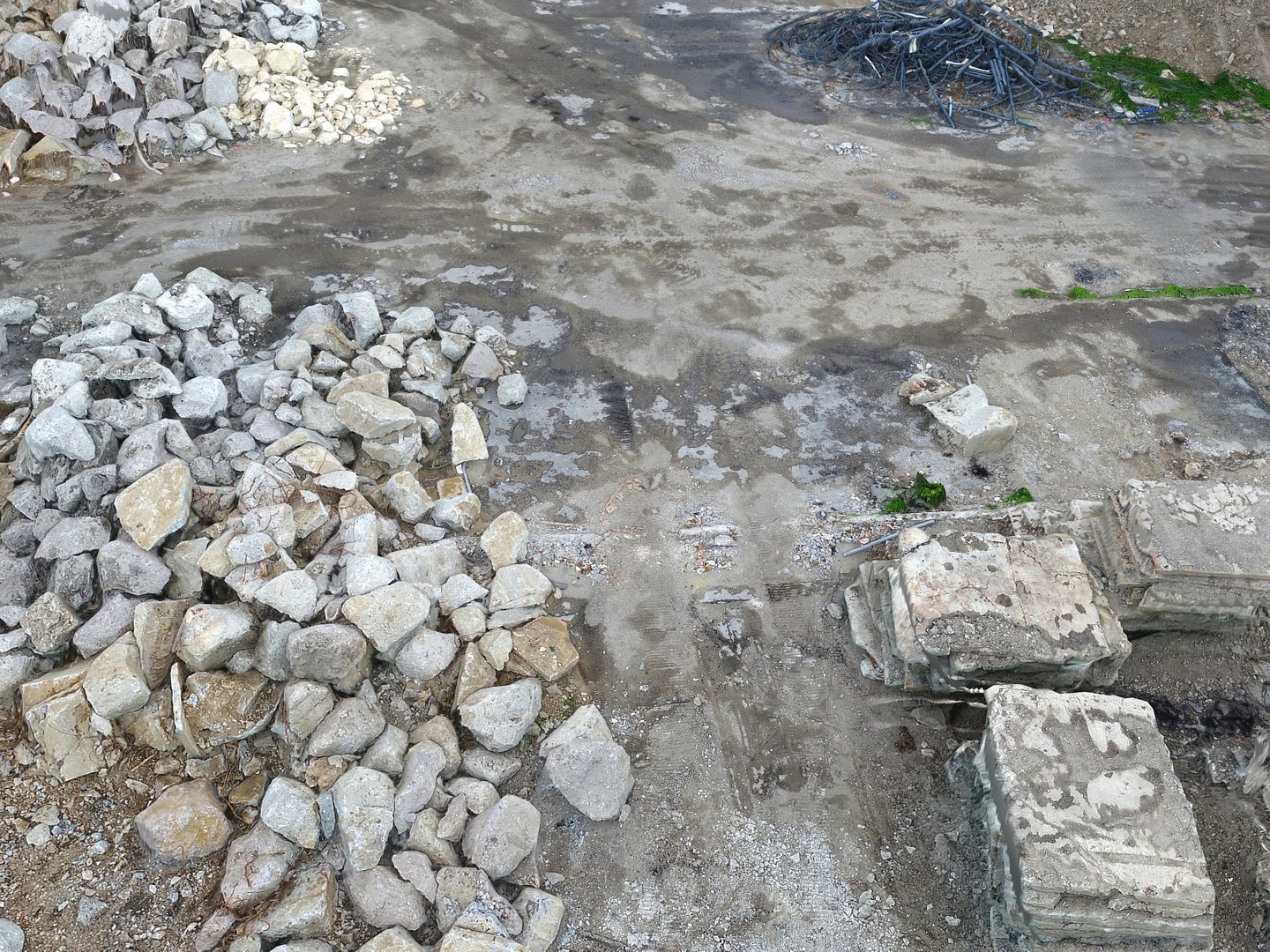 3D model construction site https://p.turbosquid.com/ts-thumb/P7/776oGx/ZK7RDcrr/90890090/jpg/1499179455/1920x1080/fit_q87/94e7bc17826e79ee1b25d9e5ff7a79294940ea23/90890090.jpg