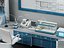 Scena di un moderno laboratorio di ricerca scientifica e di un laboratorio chimico.