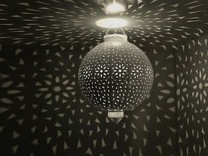 magical_ball_lantern_chandelier.max