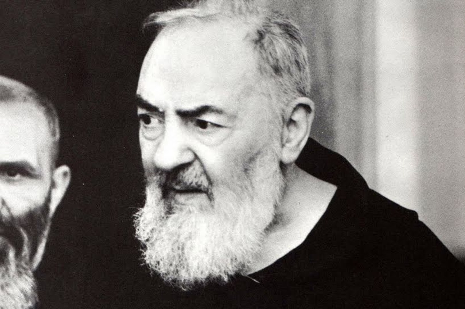 3D padre pio san https://p.turbosquid.com/ts-thumb/Q7/5FuLiQ/9WwmthCJ/p.pioorg/jpg/1579647634/1920x1080/fit_q87/4defff94d2e9671f67b497d7aef9da2b9b26fa1a/p.pioorg.jpg
