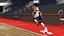 Sportlerin Startpose mit Block