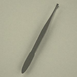 manicure-tweezer