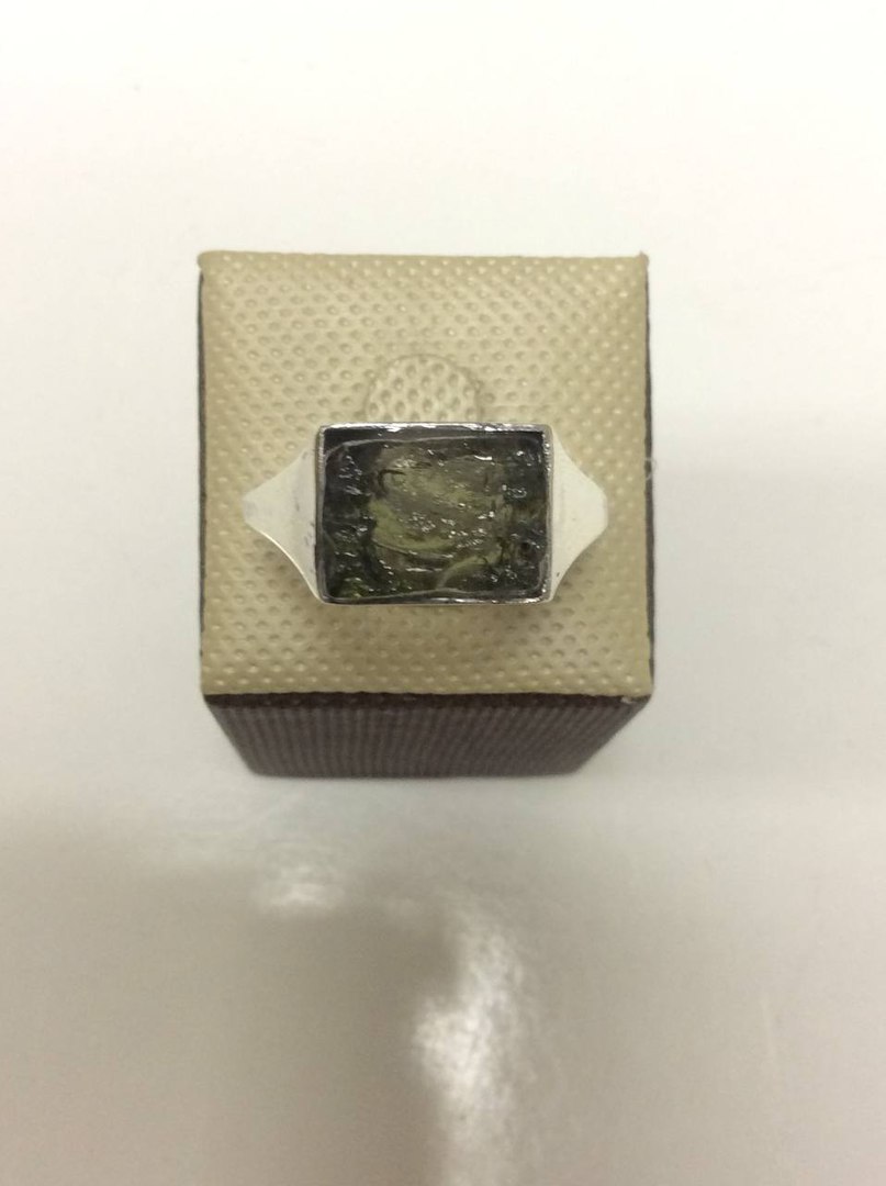 3D model Rectangular Silver Ring with Gemstone https://p.turbosquid.com/ts-thumb/Rp/fgcE4Q/Rv/photo_2025071112.09.56/jpeg/1752232947/1920x1080/fit_q87/c3e29e57b086f7458649aeb71a115f663b080265/photo_2025071112.09.56.jpg