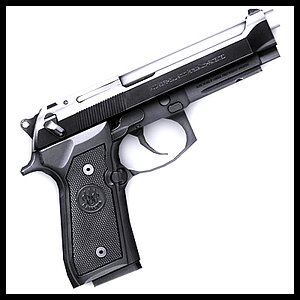 Beretta M9 (Low Poly)