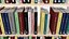 Bibliothèque avec des livres