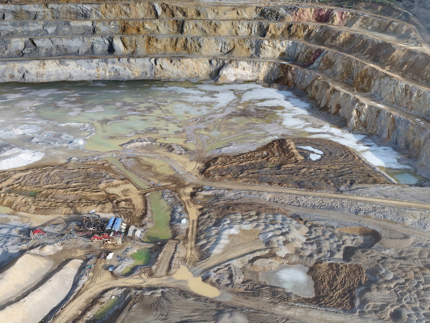 3D opencast mines 2 - https://p.turbosquid.com/ts-thumb/Sw/ljPwm7/3tHJ564A/00/jpg/1551393457/1920x1080/fit_q87/eb00320e471c7912a69d9b195bfa10c5cb6ee325/00.jpg