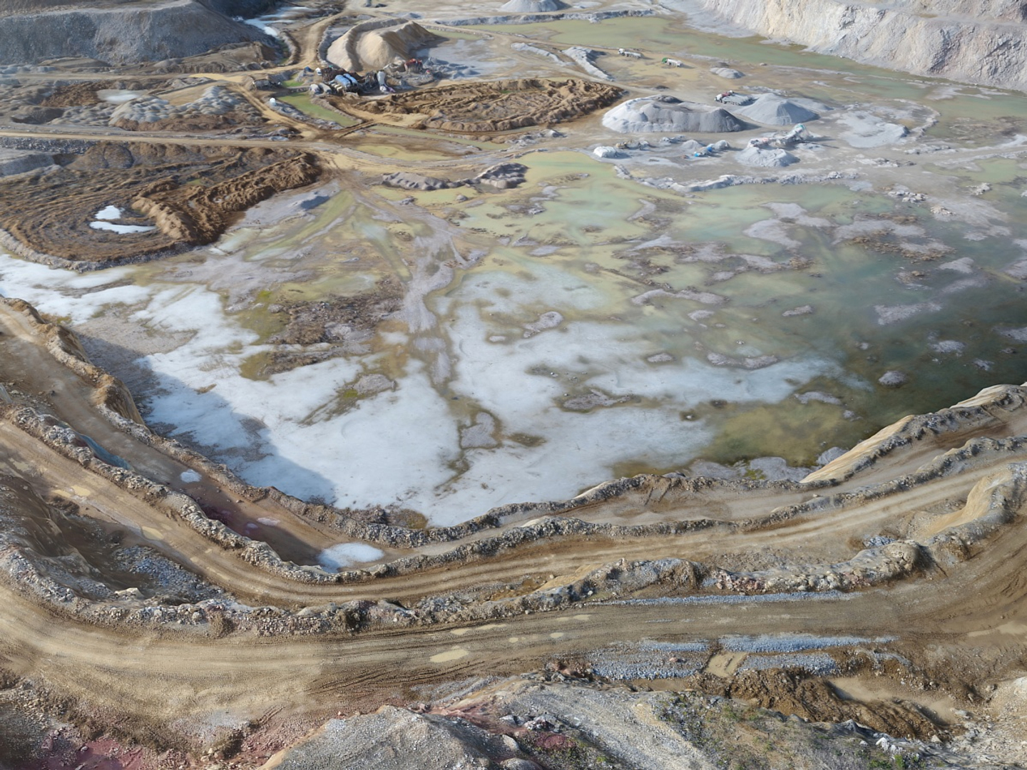 3D opencast mines 2 - https://p.turbosquid.com/ts-thumb/Sw/ljPwm7/xRmgECb0/0000/jpg/1551393743/1920x1080/turn_fit_q99/dd9d20b4dc56e15513013c955fa7a0ae5297f2f2/0000-1.jpg