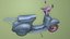 Классический винтажный скутер Vespa - кремового цвета.