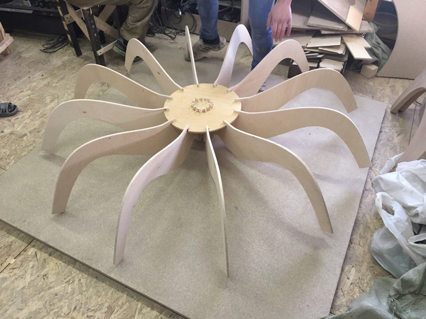 chandelier spider 3D model https://p.turbosquid.com/ts-thumb/Uo/HywpGk/WojGWJba/z/jpg/1519502327/1920x1080/fit_q87/ce26868207d2bc9248a7b481f1044a98be32f6d3/z.jpg