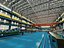 Cenário de fábrica e oficina com estrutura de aço industrial