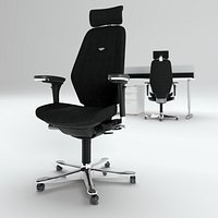 Kinnarps task chair and work desk