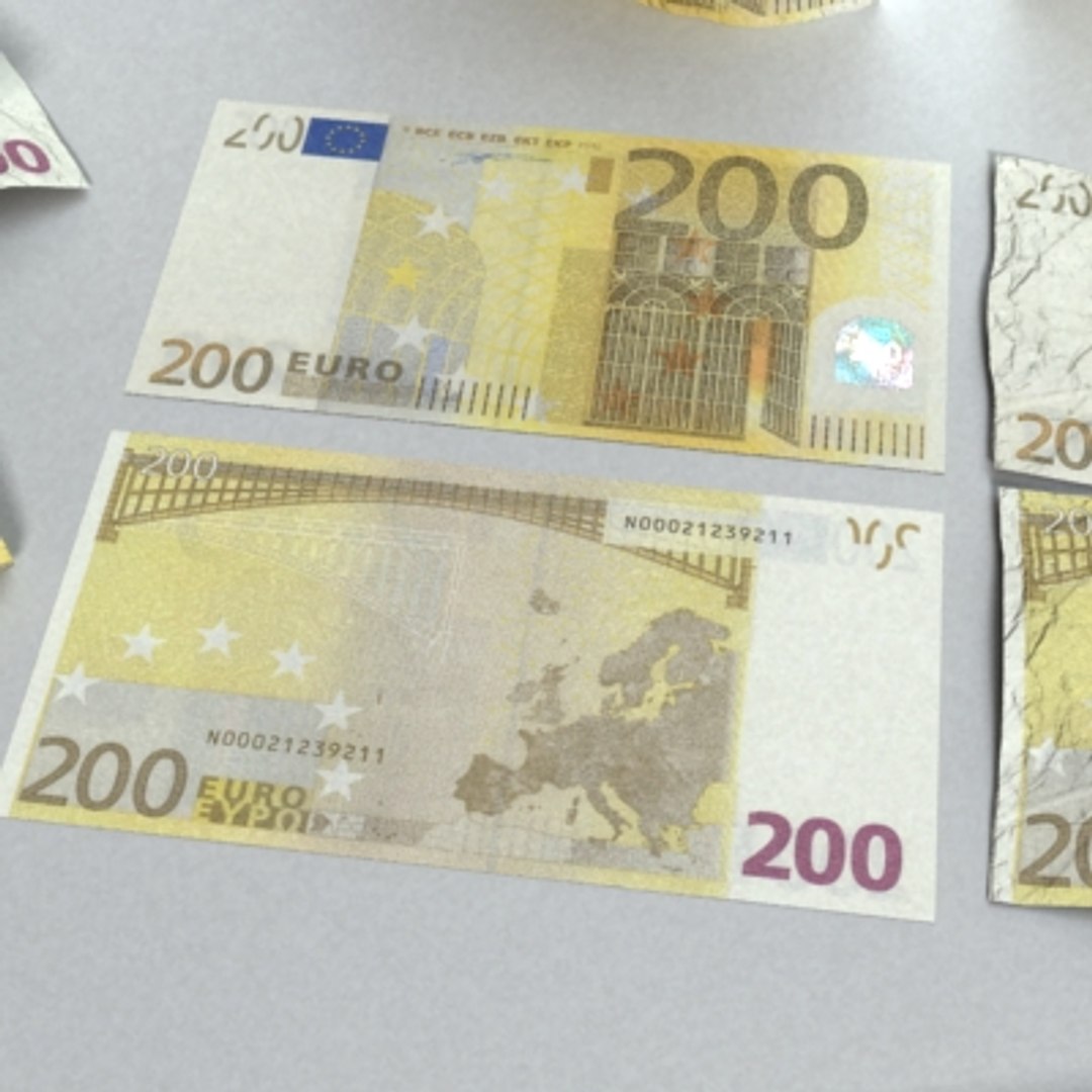 200 euros banknote - 3d model https://p.turbosquid.com/ts-thumb/VZ/9XYi9q/uKIIoUPT/preview4/jpg/1273595915/1920x1080/fit_q87/849f6e20e3f6a4c56aa9c9264601154e8997fefb/preview4.jpg