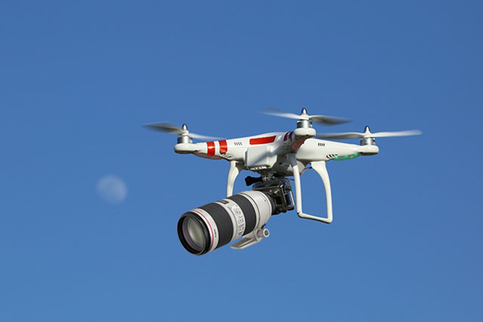 3d model quadcopter animation https://p.turbosquid.com/ts-thumb/WO/LWp04n/u8R7zGWu/dronespy/jpg/1478061314/1920x1080/fit_q87/00a997cdc9cc89f28baad1d02aab4f920ee0d53b/dronespy.jpg