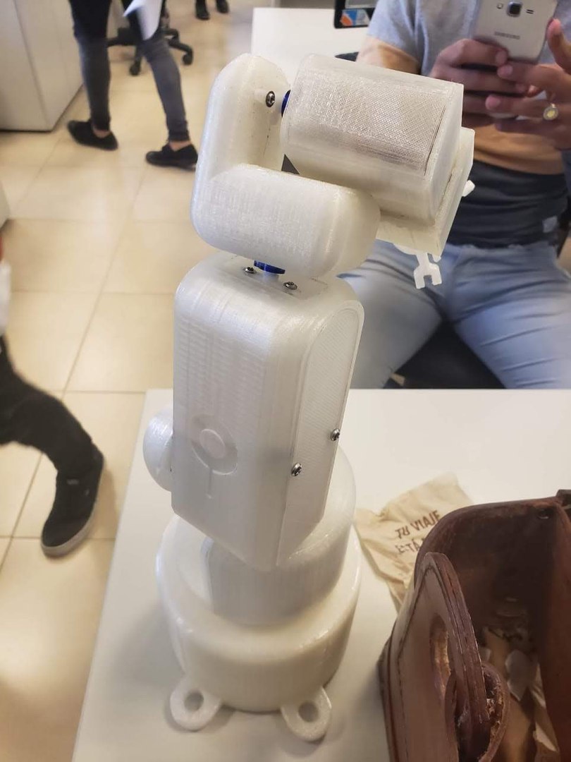 3D model brazo robotico https://p.turbosquid.com/ts-thumb/Wa/EhtJ5j/fXoh4Y2D/img20190123wa0002/jpg/1548254096/1920x1080/fit_q87/69562b1eff0d94727d59247ab8bbf22515212e56/img20190123wa0002.jpg