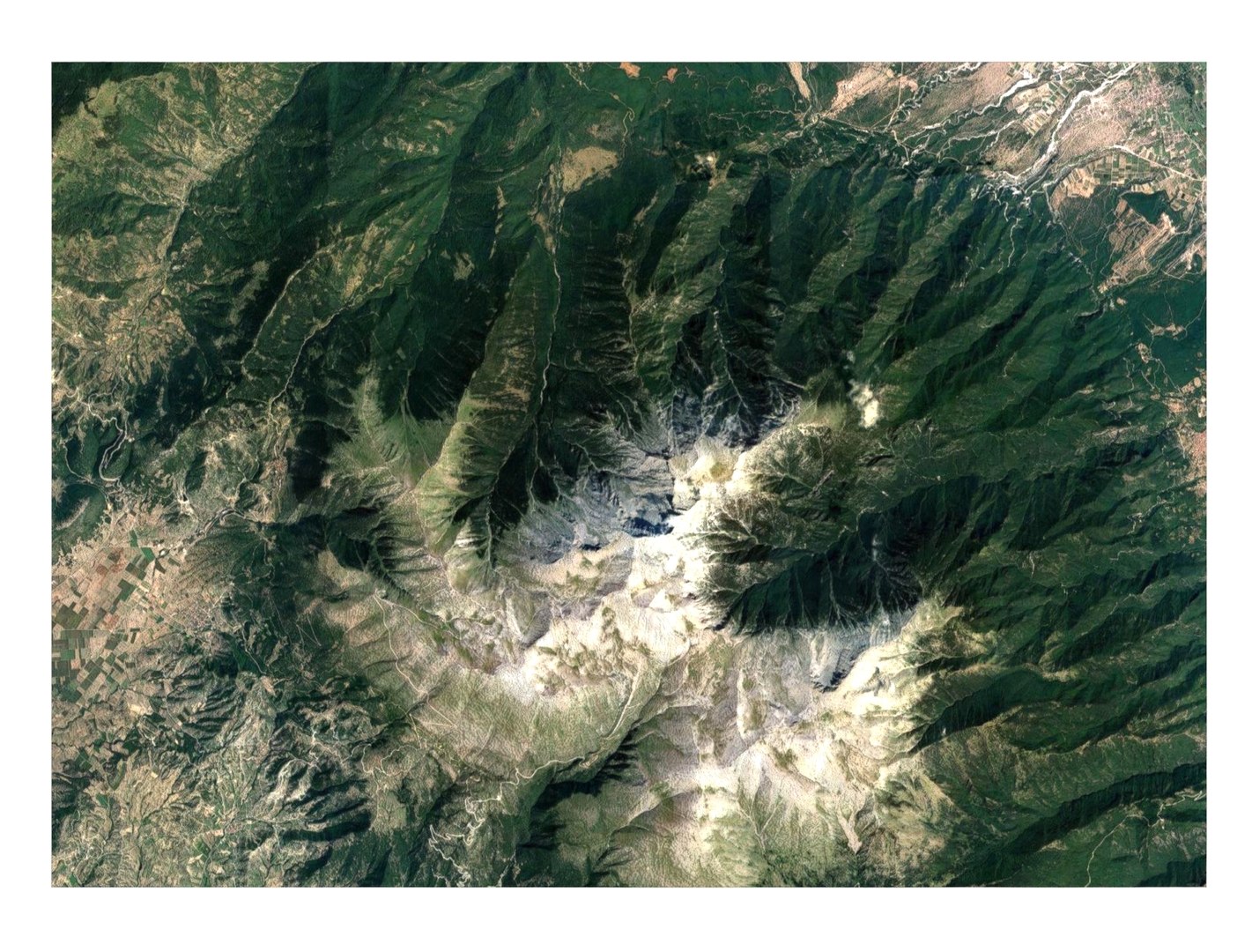 3D mountain landscape model https://p.turbosquid.com/ts-thumb/Wh/nfQDS3/fHj0RYGL/5/jpg/1584035010/1920x1080/fit_q87/de4be589739b1a1c62c28fea36a76bd584f3a051/5.jpg